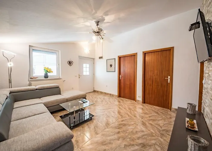 Appartamento Karpatia Nin